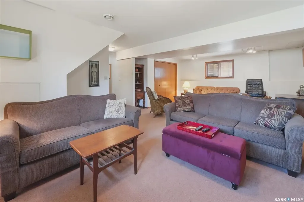314 Bornstein Crescent Saskatoon SK S7N 3Y3