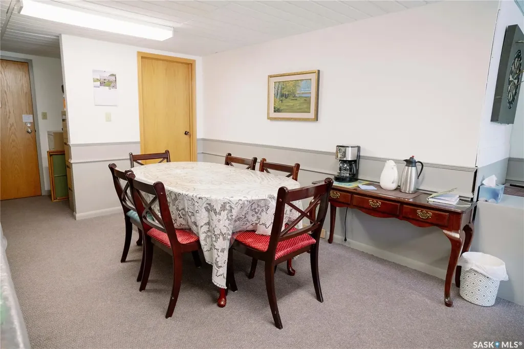 921 Main Street Saskatoon SK S7H 0K4