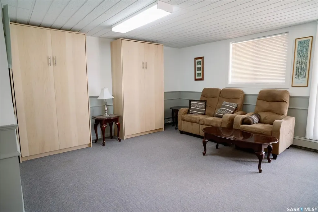 921 Main Street Saskatoon SK S7H 0K4