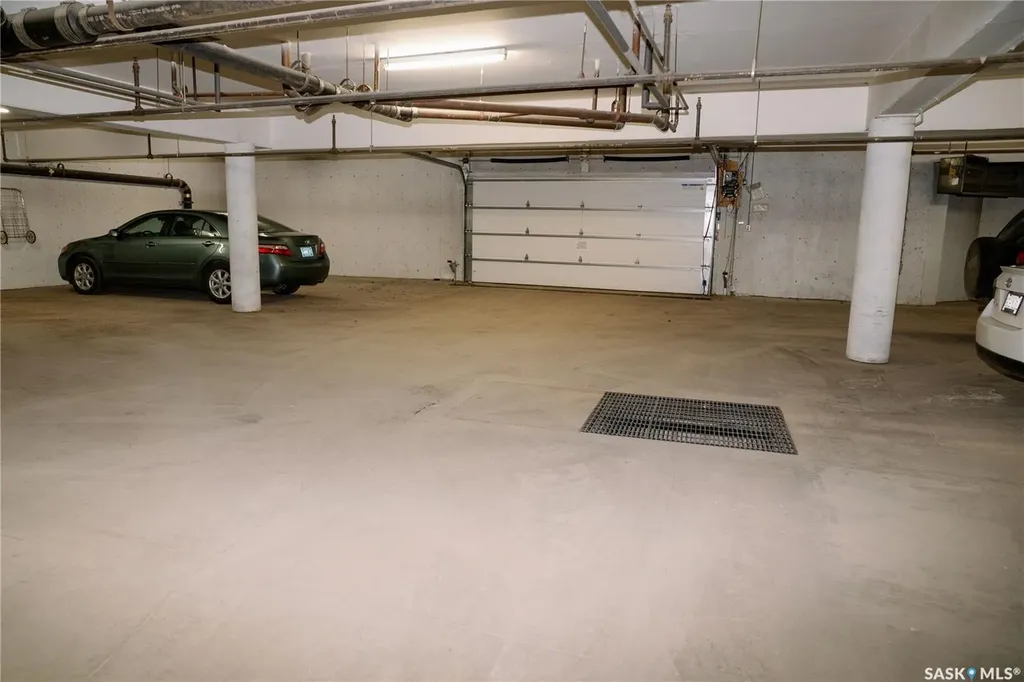 921 Main Street Saskatoon SK S7H 0K4