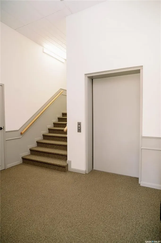 921 Main Street Saskatoon SK S7H 0K4