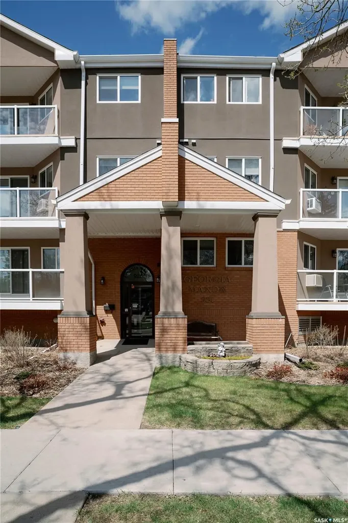 921 Main Street Saskatoon SK S7H 0K4