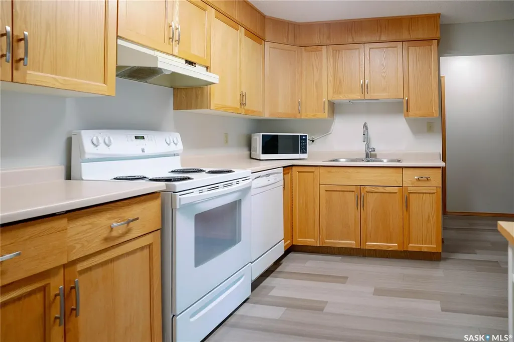 921 Main Street Saskatoon SK S7H 0K4