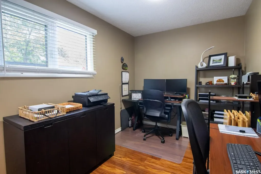 266 Albany Crescent Saskatoon SK S7K 3X8