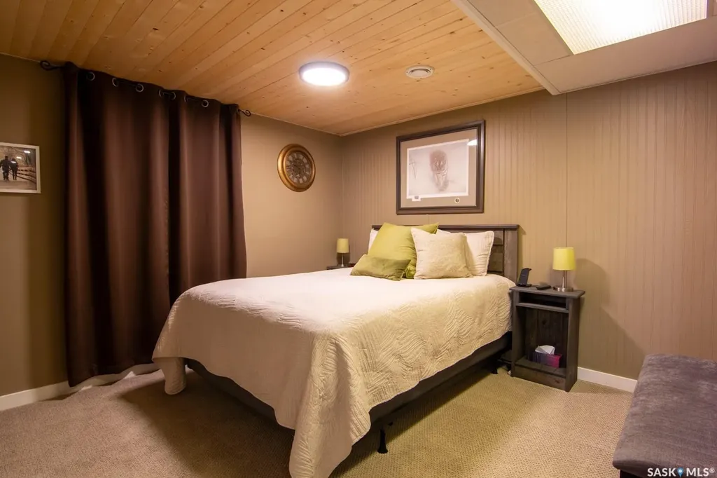 266 Albany Crescent Saskatoon SK S7K 3X8