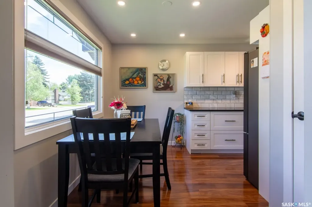 266 Albany Crescent Saskatoon SK S7K 3X8
