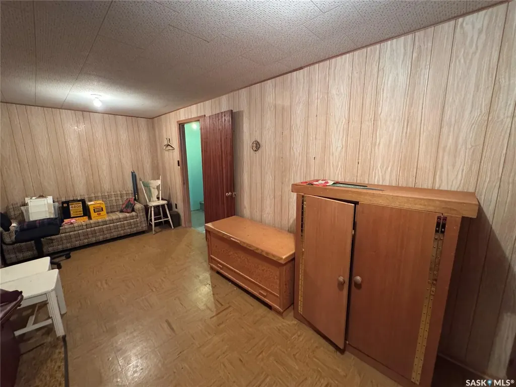 306 6th Avenue E Biggar SK S0K 0M0