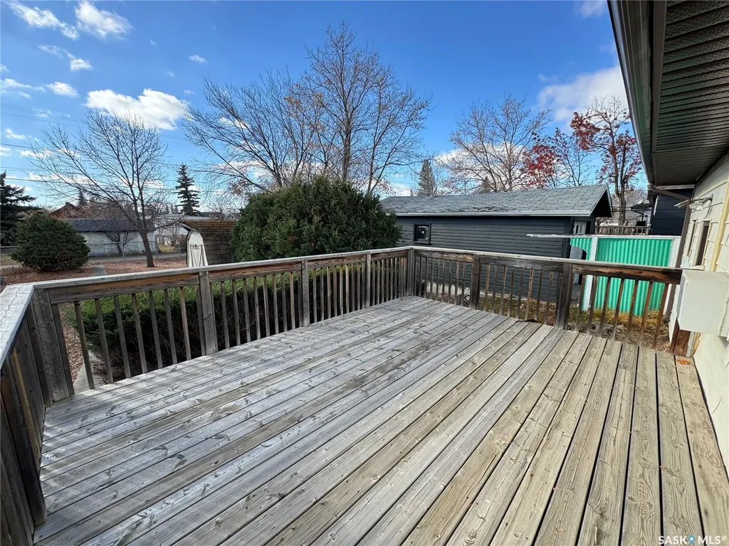306 6th Avenue E Biggar SK S0K 0M0