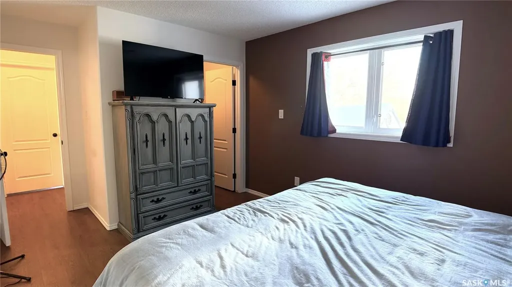 304 Archibald Street Midale SK S0C 1S0