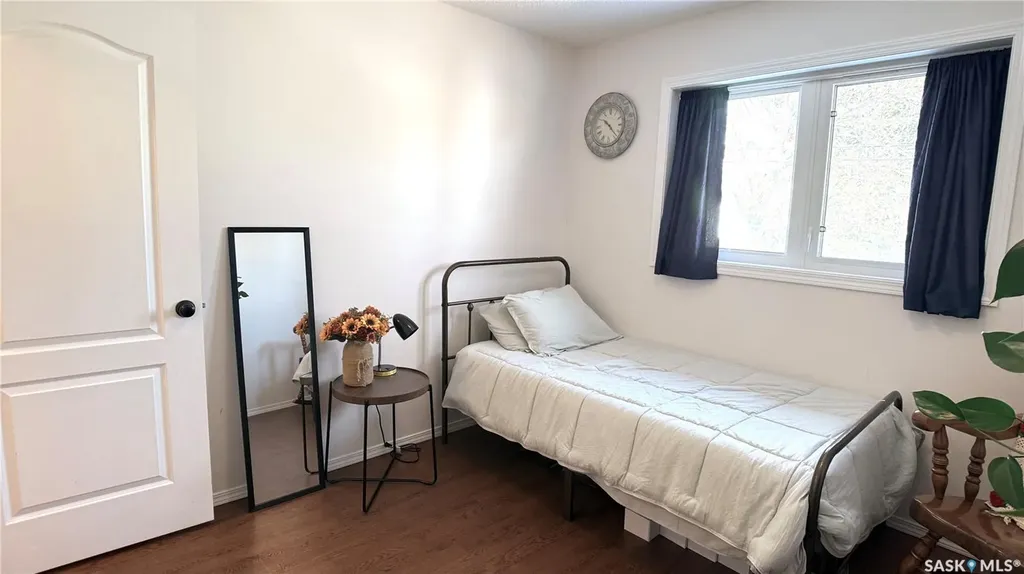 304 Archibald Street Midale SK S0C 1S0