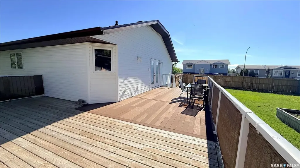 304 Archibald Street Midale SK S0C 1S0