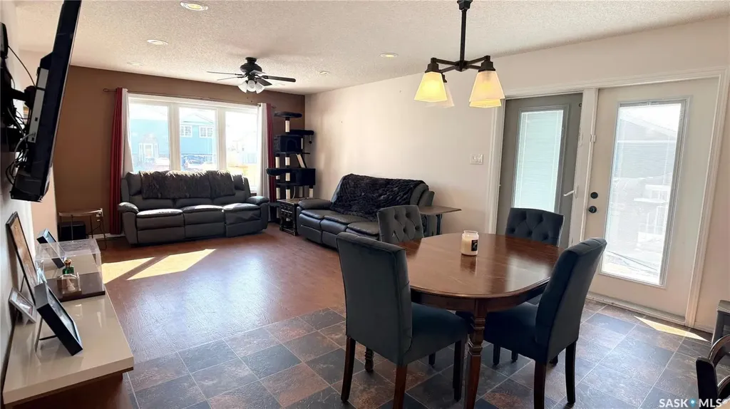 304 Archibald Street Midale SK S0C 1S0