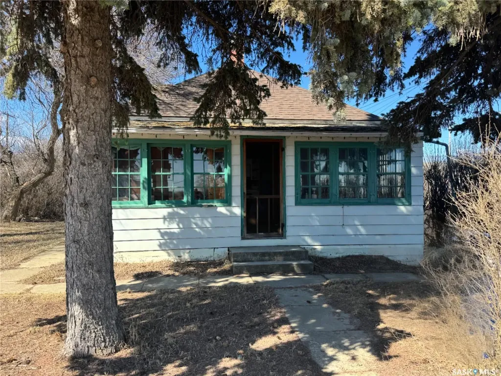1102 7th Street Perdue SK S0K 3C0