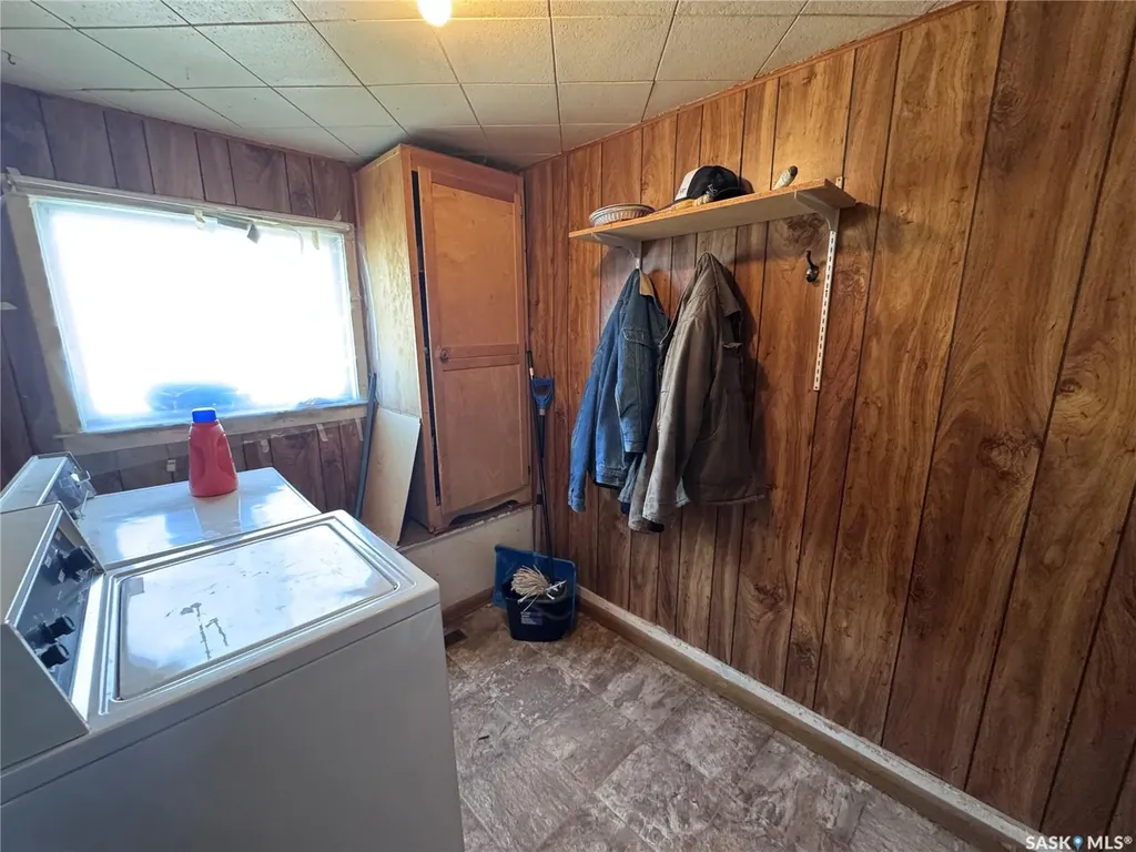 1102 7th Street Perdue SK S0K 3C0