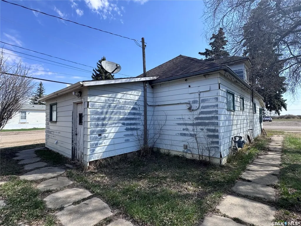 1102 7th Street Perdue SK S0K 3C0