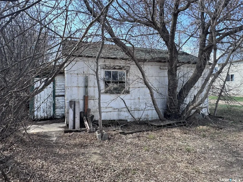 1102 7th Street Perdue SK S0K 3C0