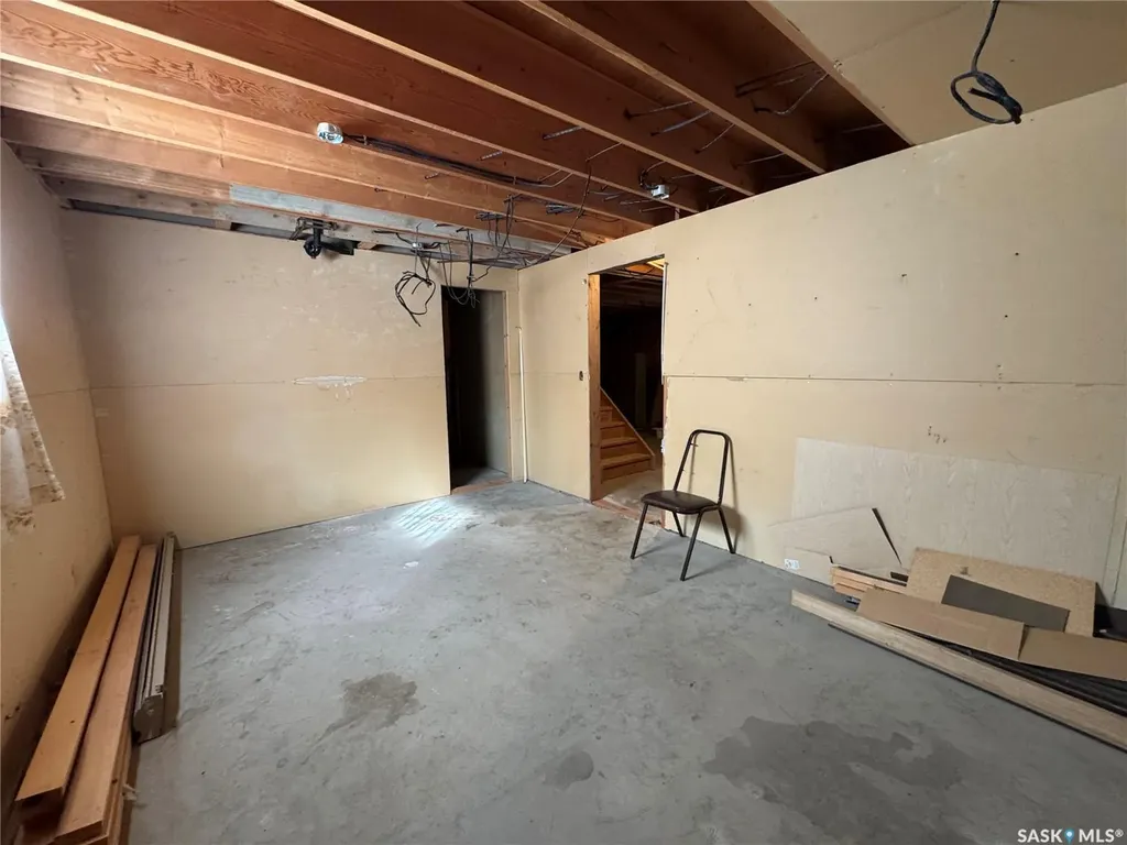 202 4th Avenue Landis SK S0K 2K0