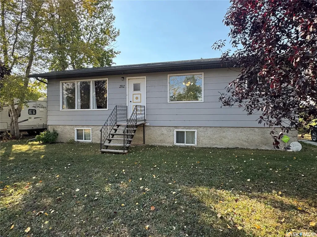 202 4th Avenue Landis SK S0K 2K0