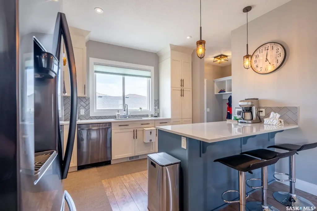 5433 Green Silverberry Drive E Regina SK S4V 3M5