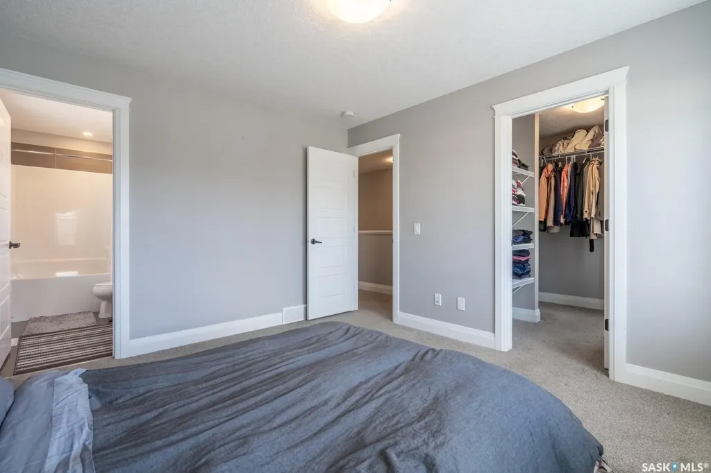 5433 Green Silverberry Drive E Regina SK S4V 3M5