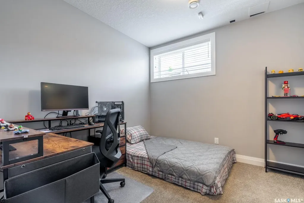 5433 Green Silverberry Drive E Regina SK S4V 3M5
