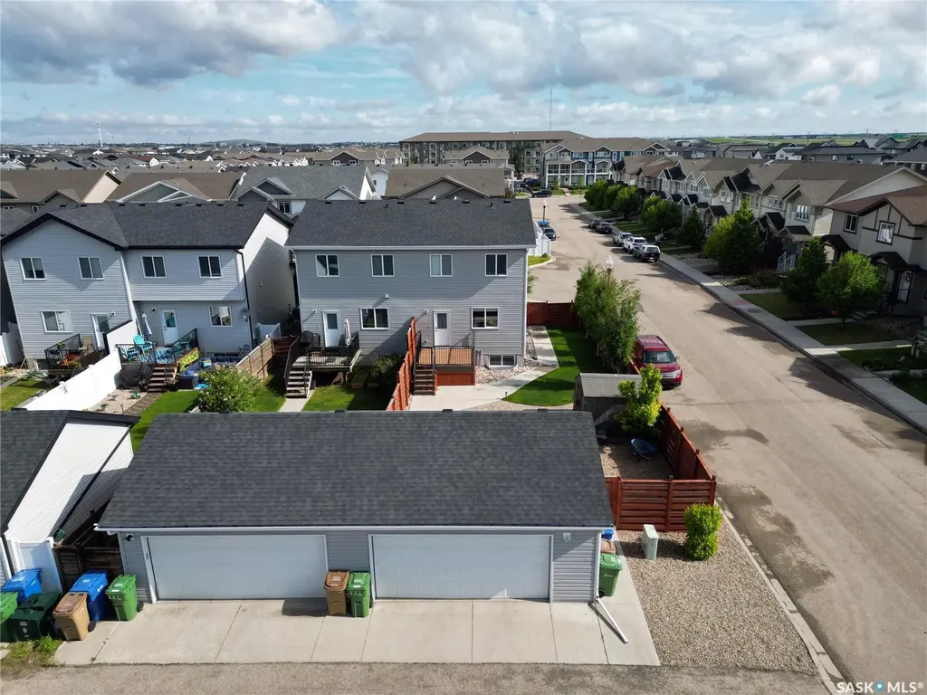 5433 Green Silverberry Drive E Regina SK S4V 3M5