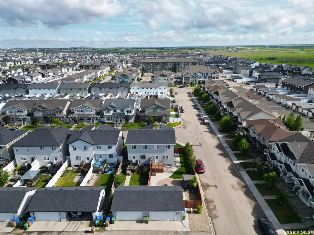 5433 Green Silverberry Drive E Regina SK S4V 3M5