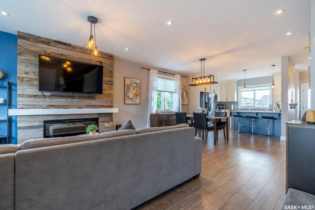 5433 Green Silverberry Drive E Regina SK S4V 3M5