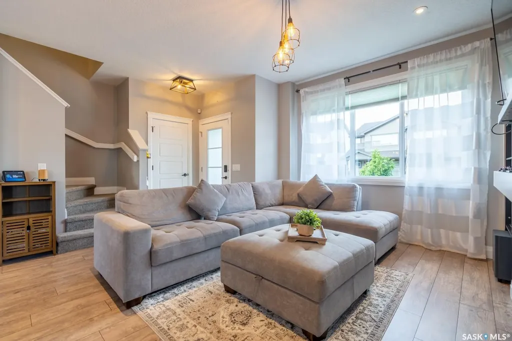 5433 Green Silverberry Drive E Regina SK S4V 3M5