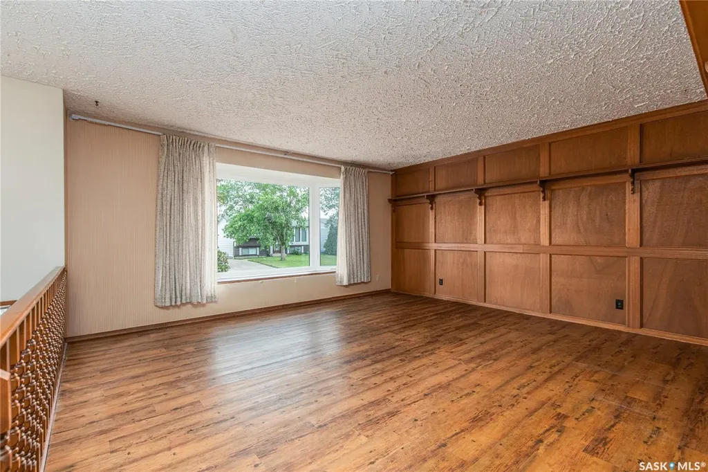 1426 Spadina Street Moose Jaw SK S6H 7C9