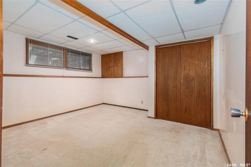 1426 Spadina Street Moose Jaw SK S6H 7C9