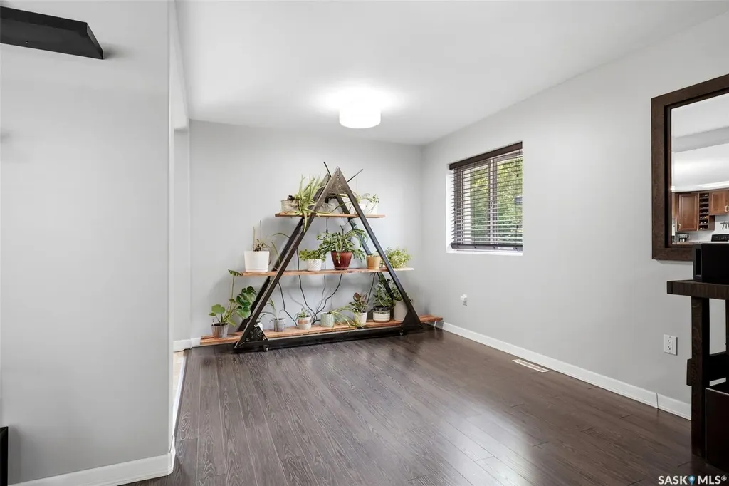 1829 Grant Drive Regina SK S4S 4V5