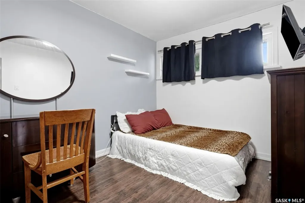 1829 Grant Drive Regina SK S4S 4V5