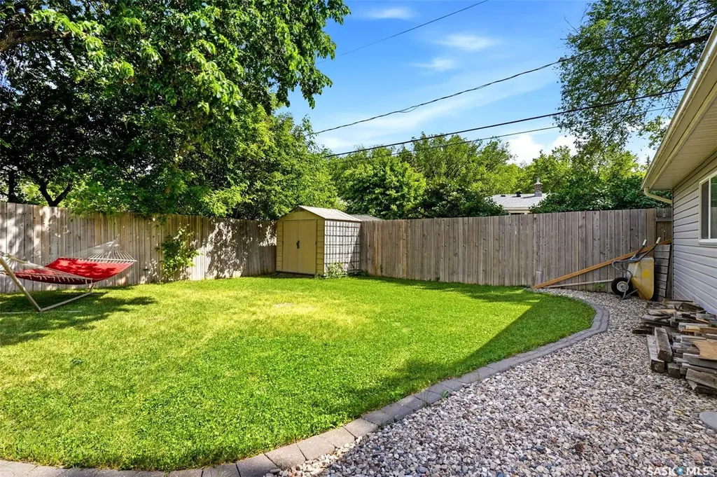 1829 Grant Drive Regina SK S4S 4V5