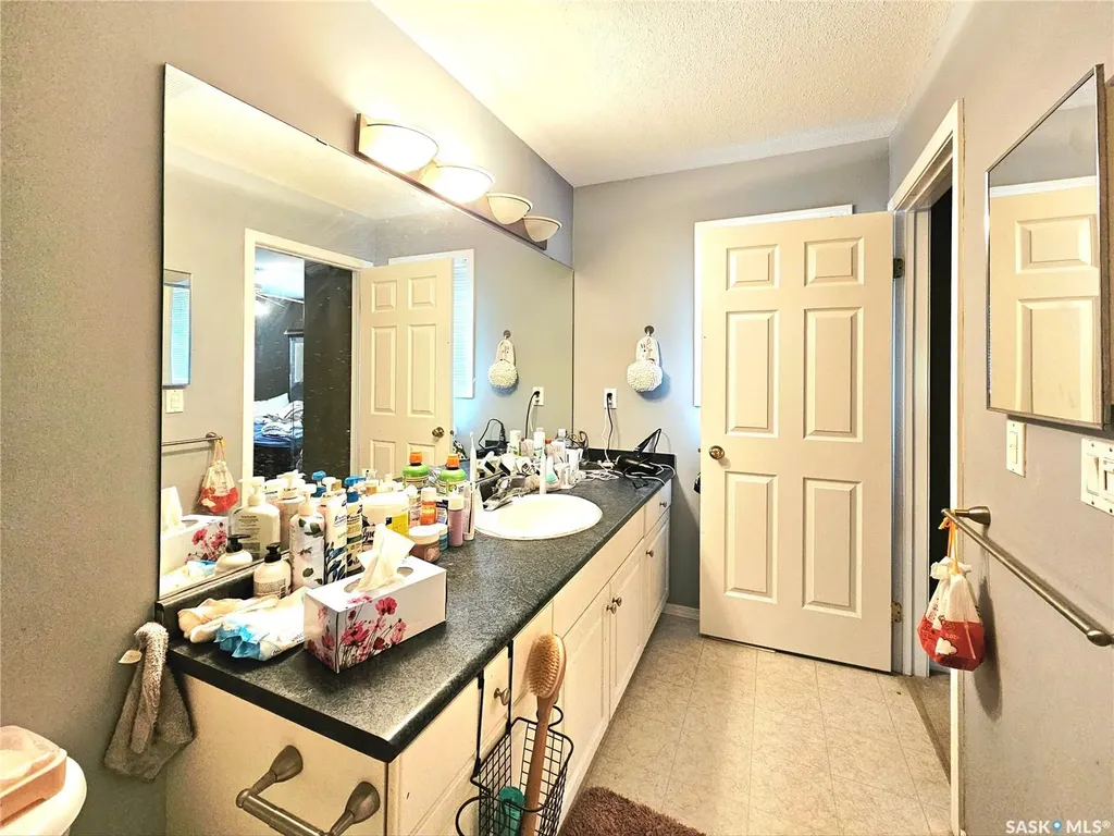 410 Keevil Crescent Saskatoon SK S7N 4R6