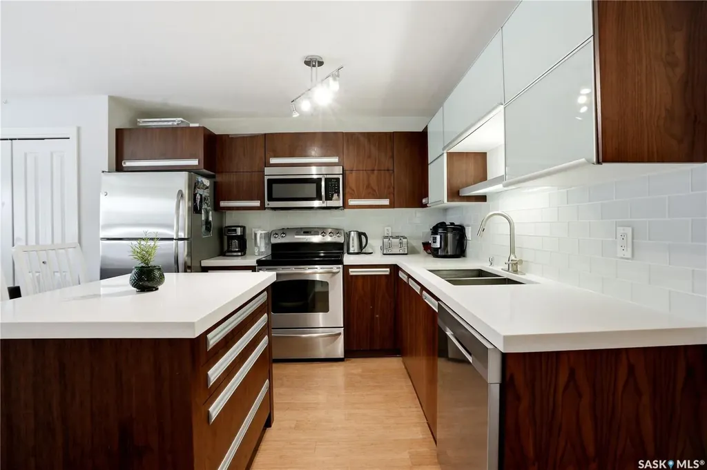 1015 Patrick Crescent Saskatoon SK S7W 0M3