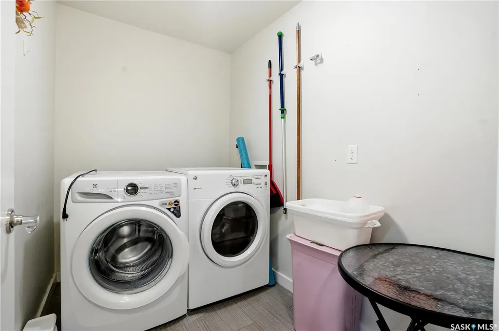 1015 Patrick Crescent Saskatoon SK S7W 0M3