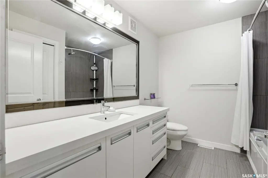 1015 Patrick Crescent Saskatoon SK S7W 0M3