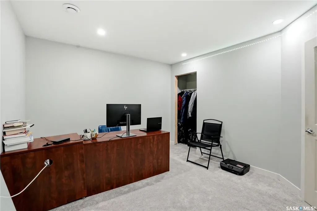 1015 Patrick Crescent Saskatoon SK S7W 0M3