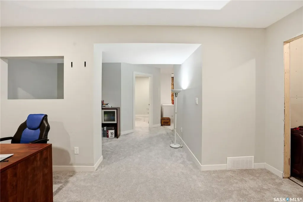 1015 Patrick Crescent Saskatoon SK S7W 0M3