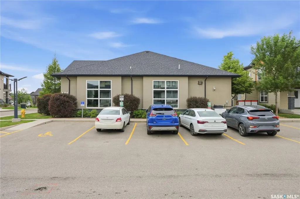 1015 Patrick Crescent Saskatoon SK S7W 0M3