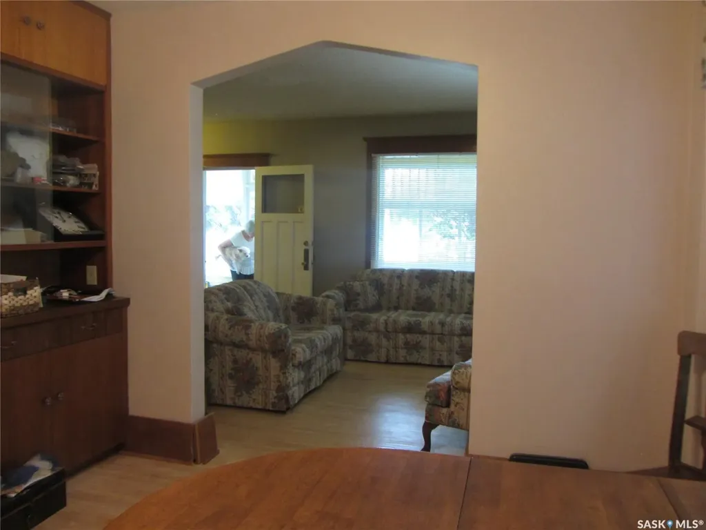 914 Victoria Avenue Saskatoon SK S7N 2Z6
