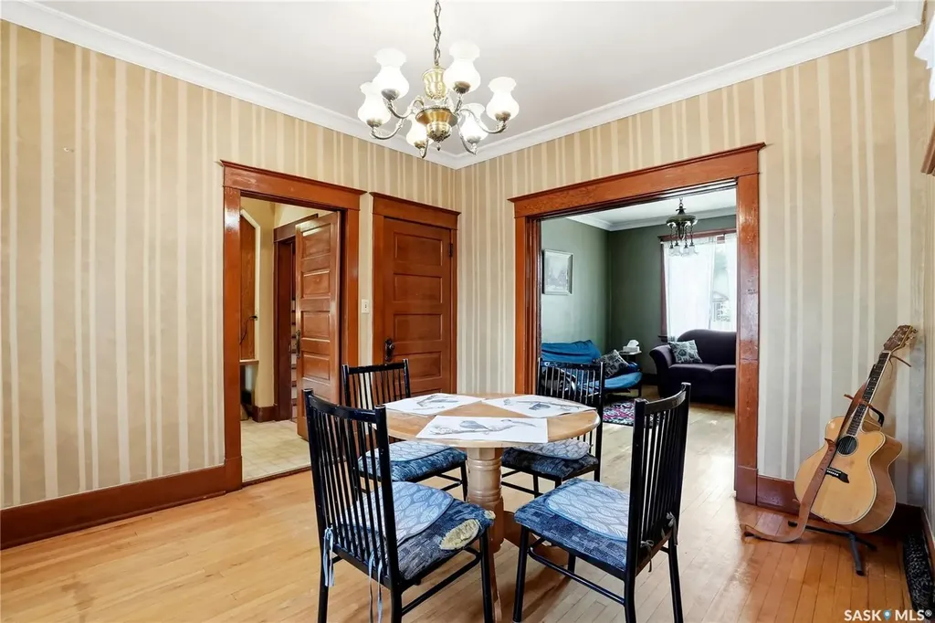 332 I Avenue S Saskatoon SK S7M 1Y2