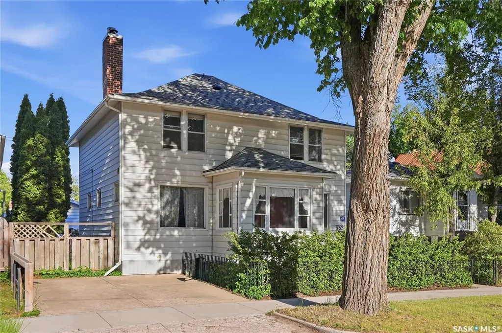 332 I Avenue S Saskatoon SK S7M 1Y2