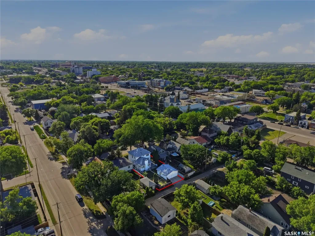 332 I Avenue S Saskatoon SK S7M 1Y2