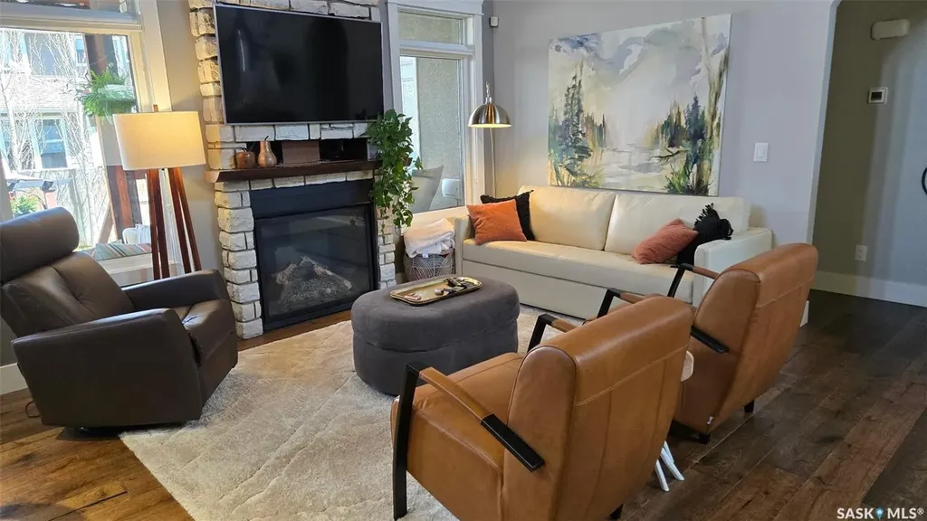522 Hastings Crescent Saskatoon SK S7V 0E2