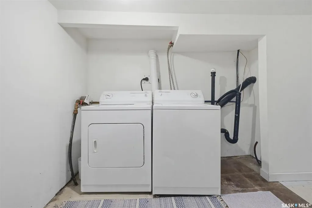 720 Walmer Road Saskatoon SK S7L 0E4