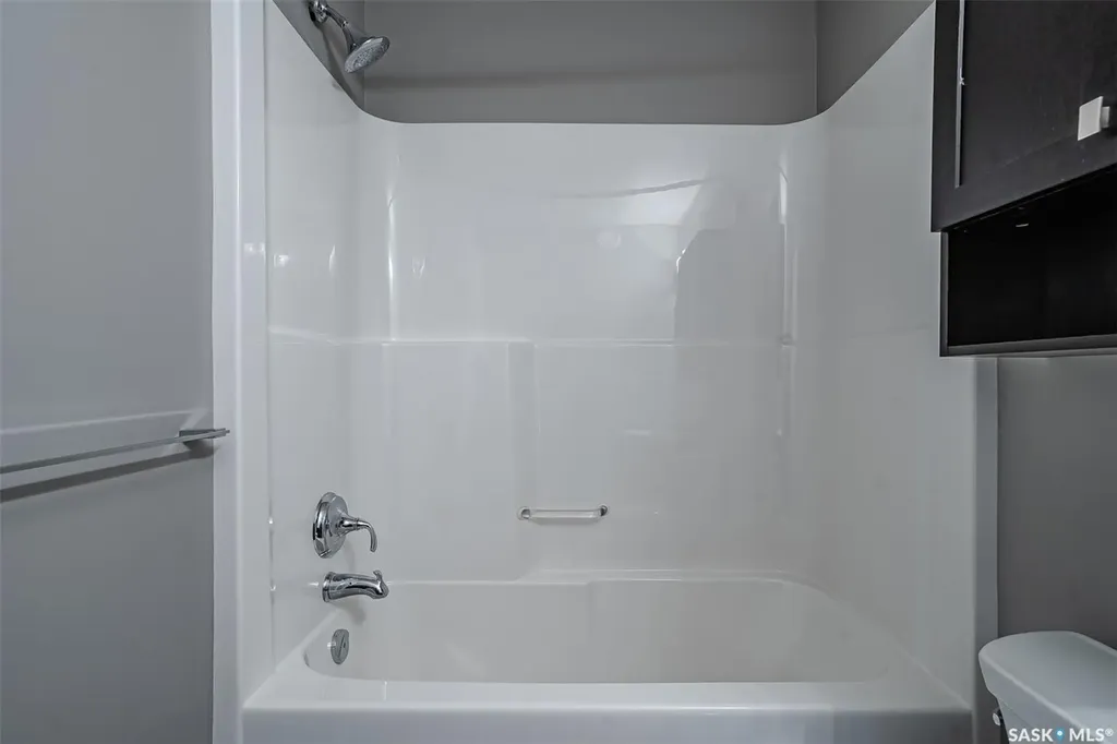 643 Hampton Circle Saskatoon SK S7R 0K1