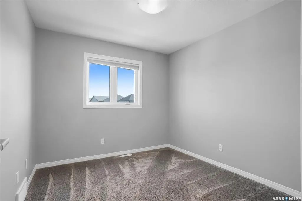 643 Hampton Circle Saskatoon SK S7R 0K1