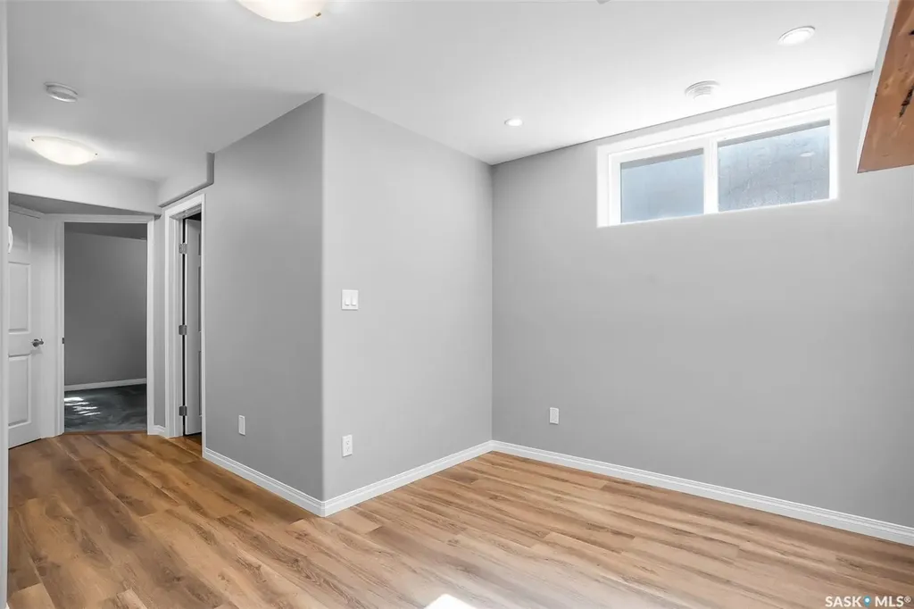 643 Hampton Circle Saskatoon SK S7R 0K1